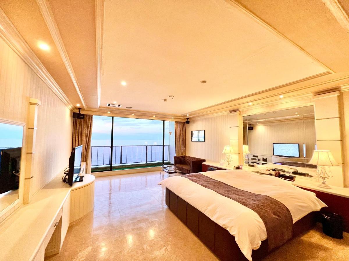 Sky Bali Style Beppu, Resort Love Hotel Kültér fotó